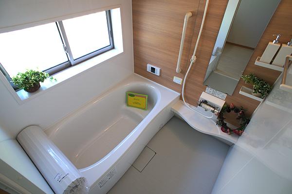 Bathroom. Indoor (10 May 2013) Shooting D Building