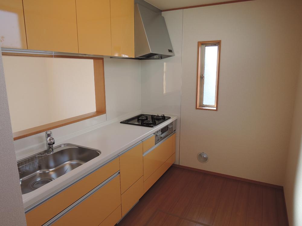 Same specifications photo (kitchen)
