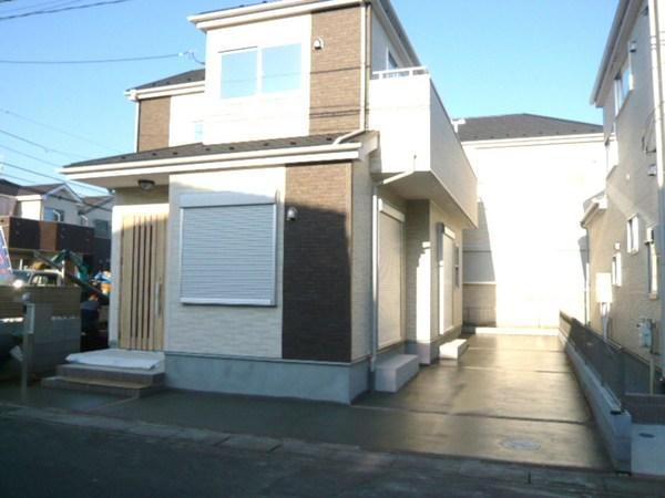 Local appearance photo. Local (10 May 2013) Shooting