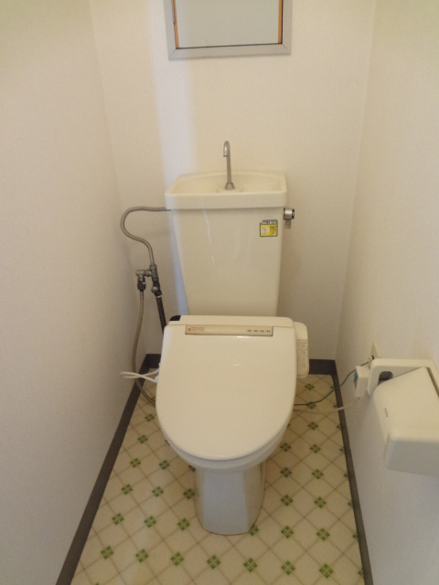 Toilet