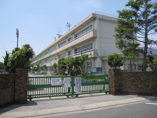 Primary school. Ageo 450m east to elementary school (elementary school)