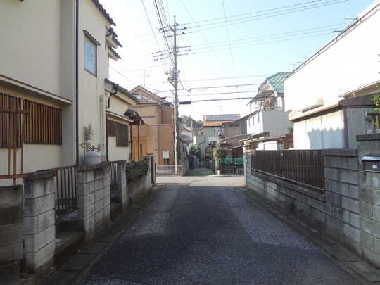 Local photos, including front road. Frontal road