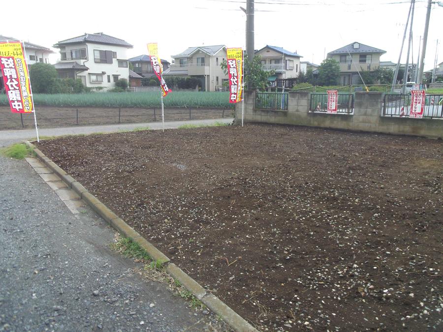 Local photos, including front road