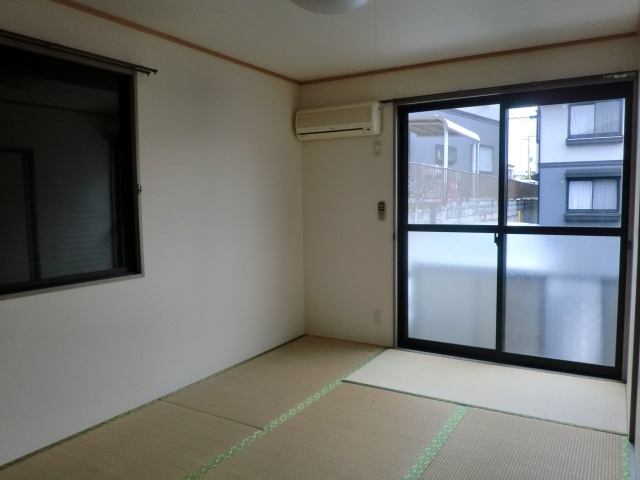 Living and room. Japanese-style room 6 quires