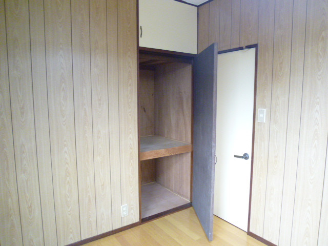 Receipt. Western-style housing