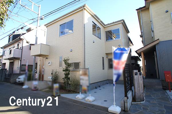 Local photos, including front road. 12 / 12 shooting Completion of framework