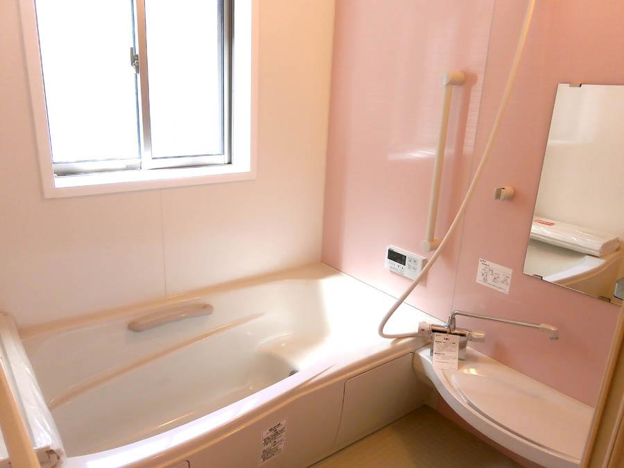 Bathroom. Was building completed. Such as the actual image from per yang, We have to wait all the time so you can see directly. 