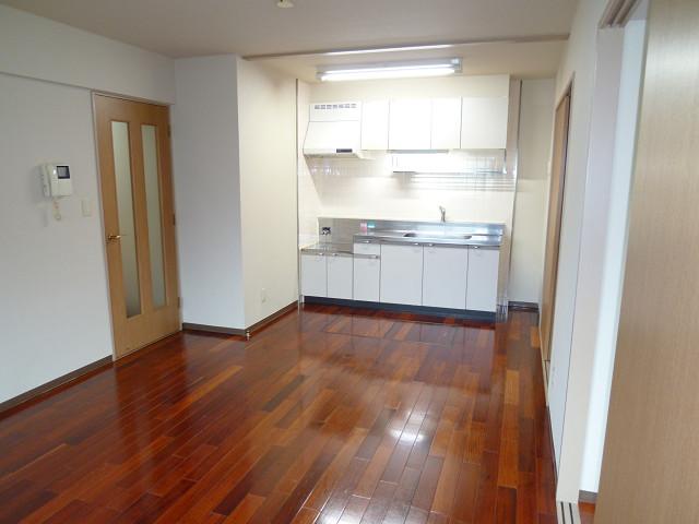 Living and room. Main room