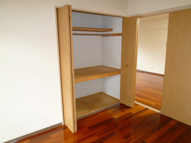 Receipt. Other image