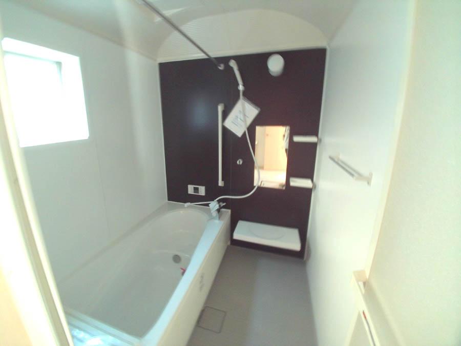 Bathroom. Was building completed. Such as the actual image from per yang, We have to wait all the time so you can see directly.