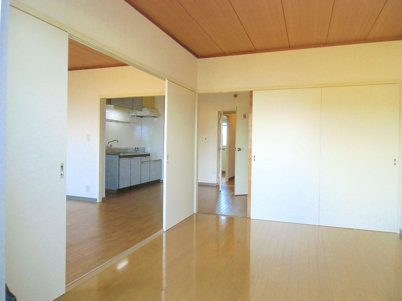 Other room space. Per day is a good Western-style