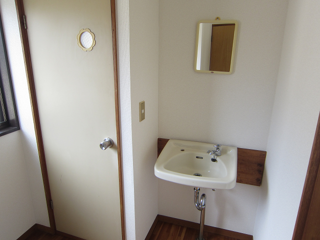 Other Equipment. There is also a wash basin and toilet on the second floor.