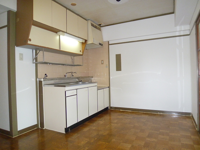 Kitchen. I put gas stove 2-neck