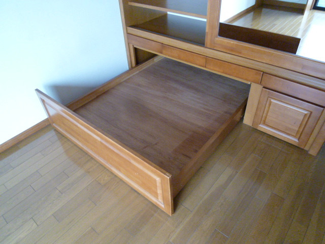 Other Equipment. Suu Nde retractable bet also with ~