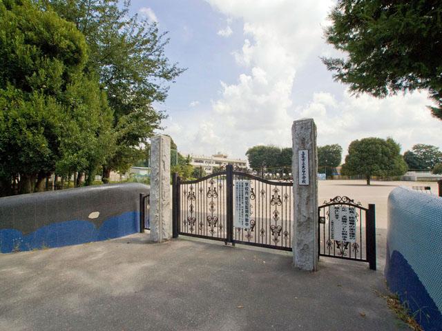 Junior high school. Ageo 1650m until the Municipal Oishi Elementary School