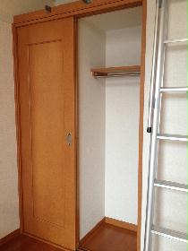 Receipt. Closet with shelves