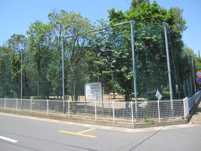 park. 400m to the park (park)