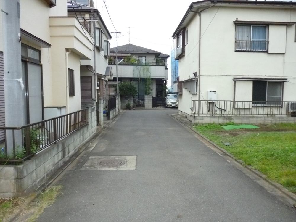 Other local. Local (10 May 2013) Shooting Frontal road