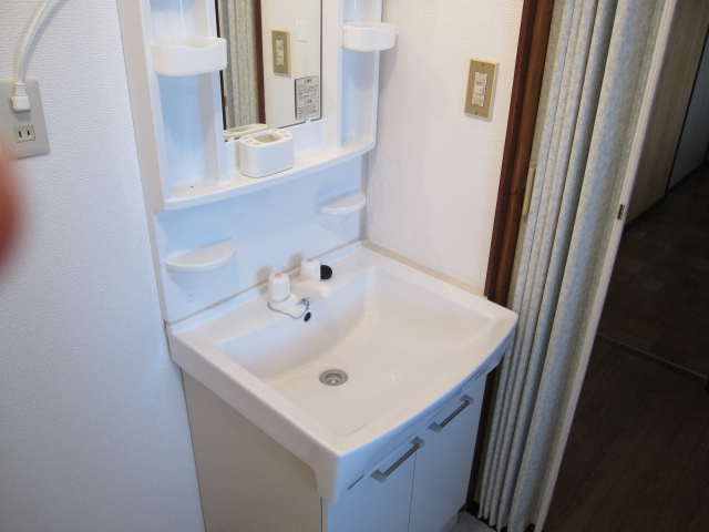 Washroom. Separate vanity