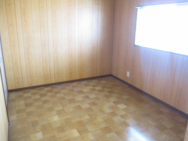 Other room space. Western style room