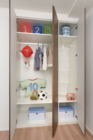 Receipt.  [System storage] Closet of each room is, Shimae beautiful things that you want to storage, Consideration as easy to take out. Tastes and lifestyle of the person you wish to use, It has adopted a system storage that can be added a part in the option (paid), depending on the room application.  ※ B ・ Btr type of Western-style (3) only slide hanger