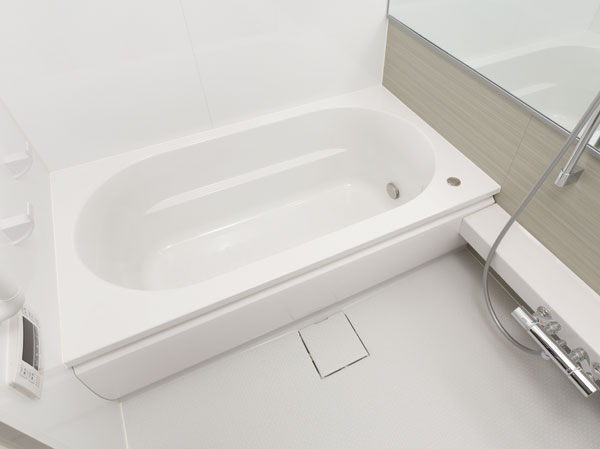 Bathing-wash room.  [Large unit bus] Serving bathing leisurely, It has adopted a large unit bus of about 1.4m × about 1.8m. In low-floor type with consideration to safety, Floor FRP panel, The wall is the HQ panel.  ※ Please check the drawings collection of details.