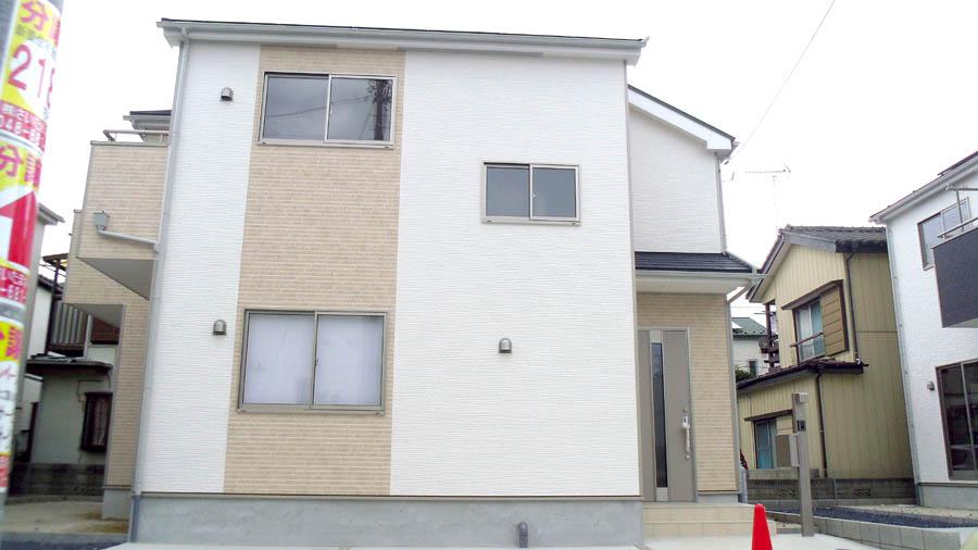 Local photos, including front road. Was building completed. Such as the actual image from per yang, We have to wait all the time so you can see directly. 