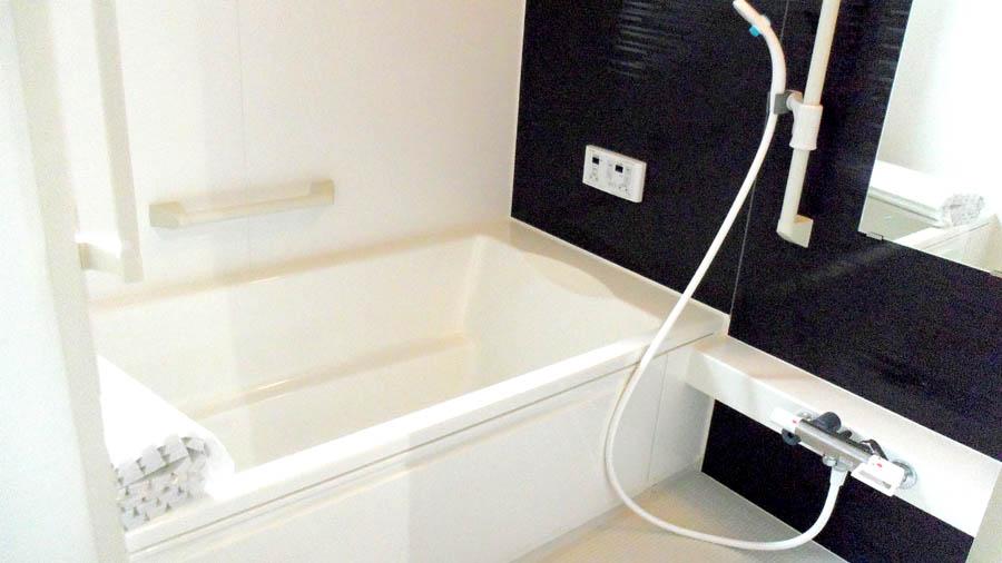 Bathroom. Was building completed. Such as the actual image from per yang, We have to wait all the time so you can see directly. 