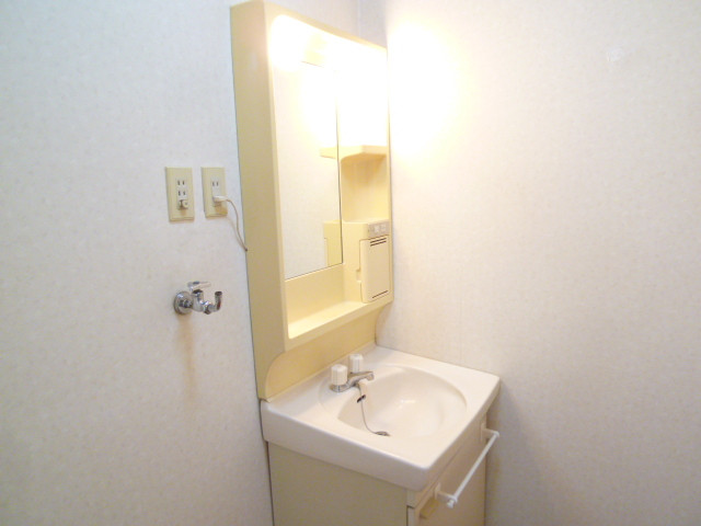 Washroom. After all, independent wash basin is a popular