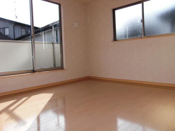 Non-living room. Western-style 7.75 Pledge