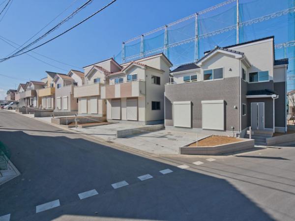 Local photos, including front road