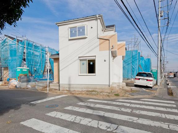 Local photos, including front road