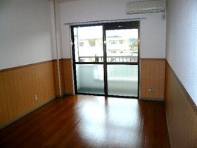 Living and room. Sunlight will plug to the indoor