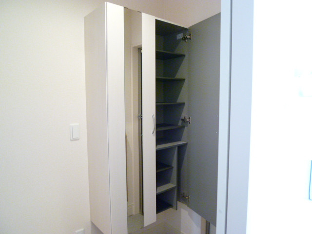 Receipt. This is useful in plenty also shoebox storage! !