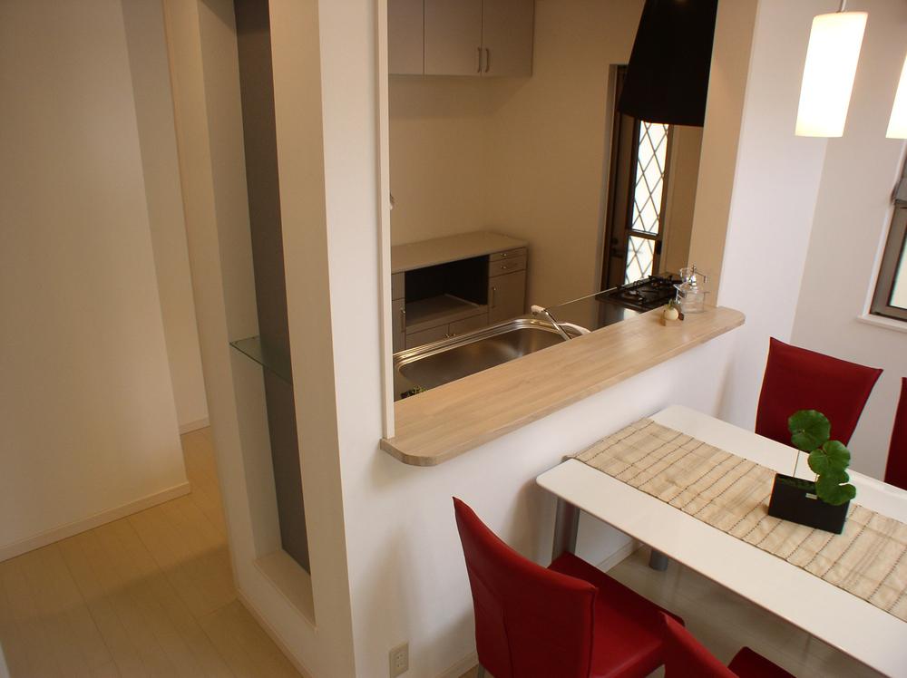 Same specifications photos (Other introspection). Popular face-to-face kitchen. 