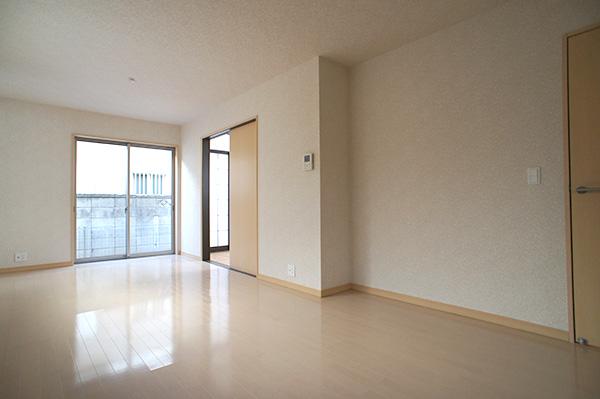 Living. LDK also increases likely relaxation time of family reunion Indoor (12 May 2013) Shooting Building 2