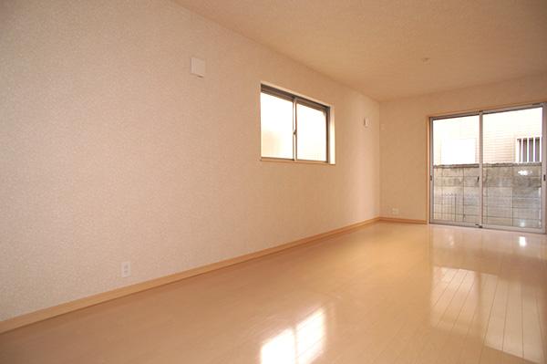 Living. Indoor (12 May 2013) Shooting Building 2