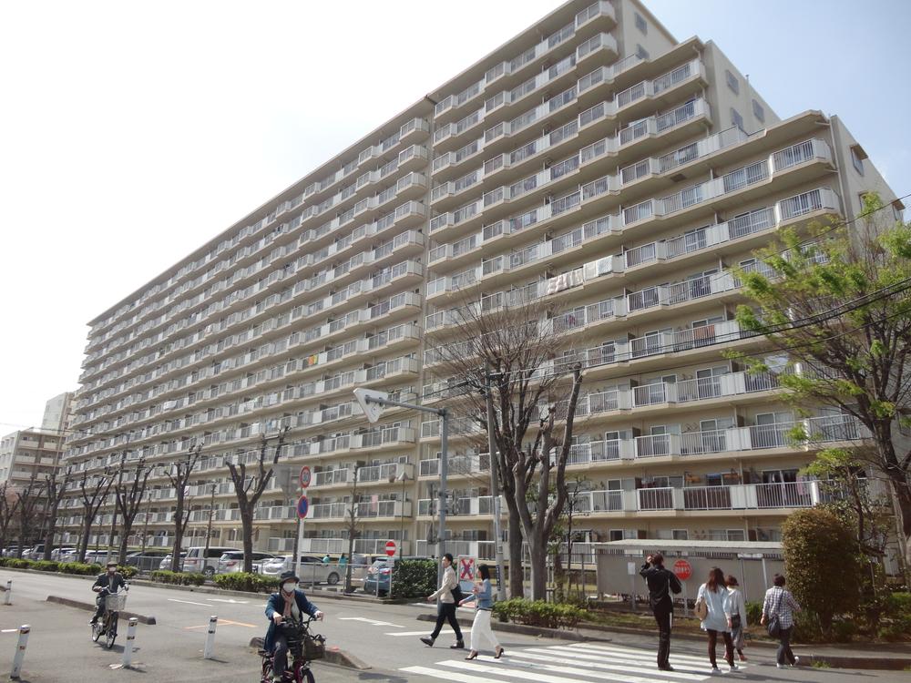 Local appearance photo. Building B is facing the post office, It is south-facing building!