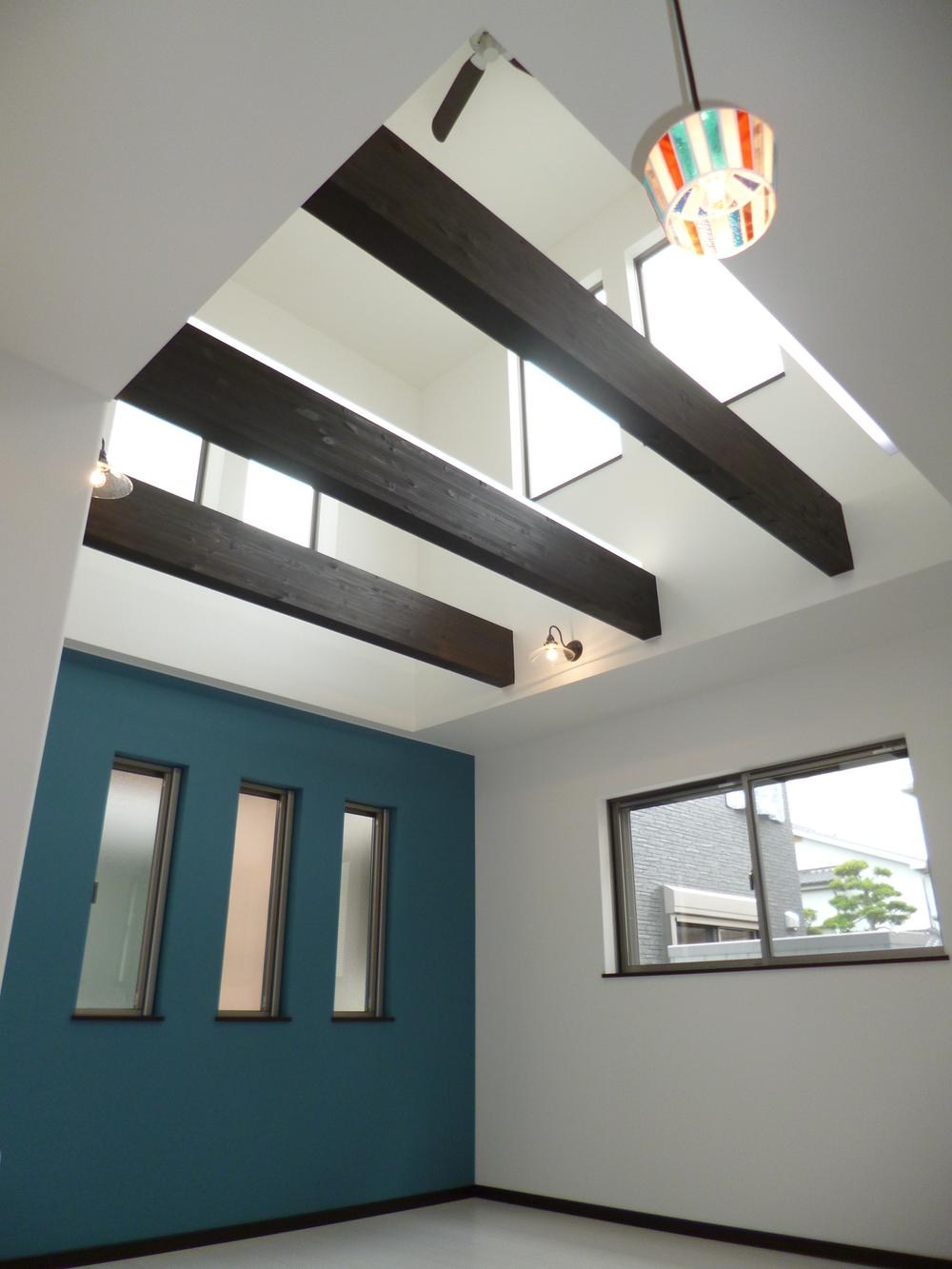 Same specifications photos (living). (Building 2) same specification