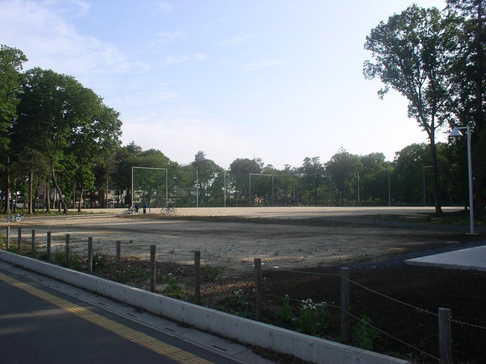 park. 350m to Hikawa Mountain Park