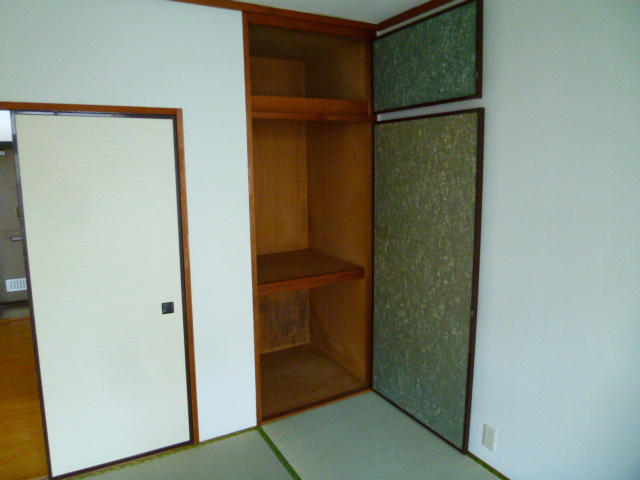 Receipt. Other image