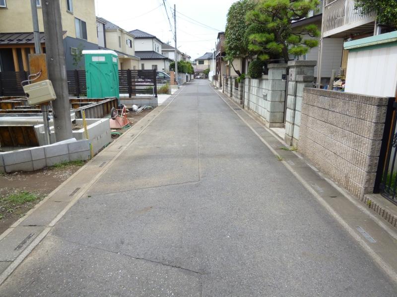 Local photos, including front road. Local (August 2013) Shooting