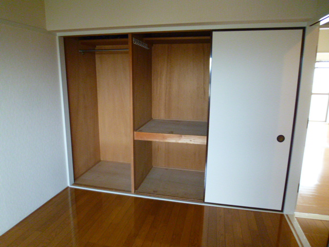 Receipt. 1.5 between the storage