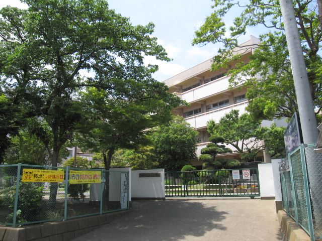 Primary school. Shibakawa 400m up to elementary school (elementary school)