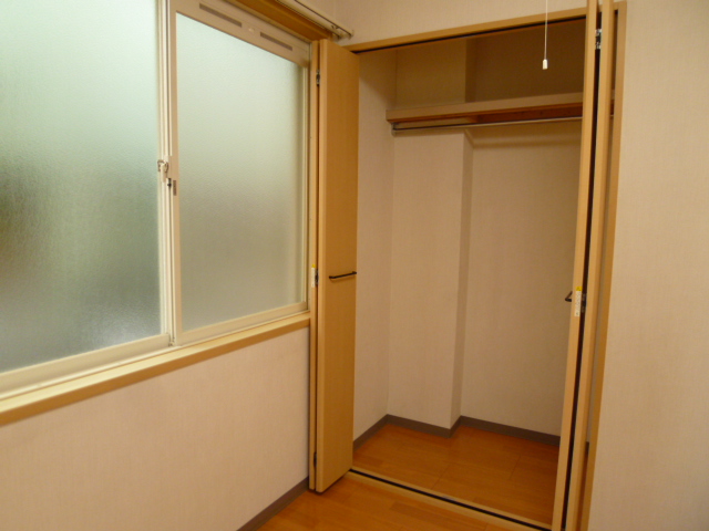 Receipt. Other image