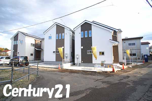 Local photos, including front road. 11 / 26 shooting