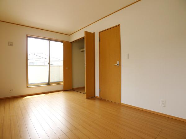 Non-living room. Room (August 2013) Shooting 1 Building