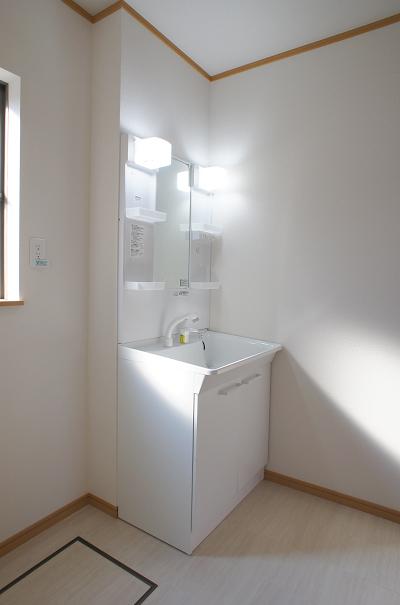 Same specifications photos (Other introspection)