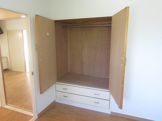 Receipt. Western-style housing