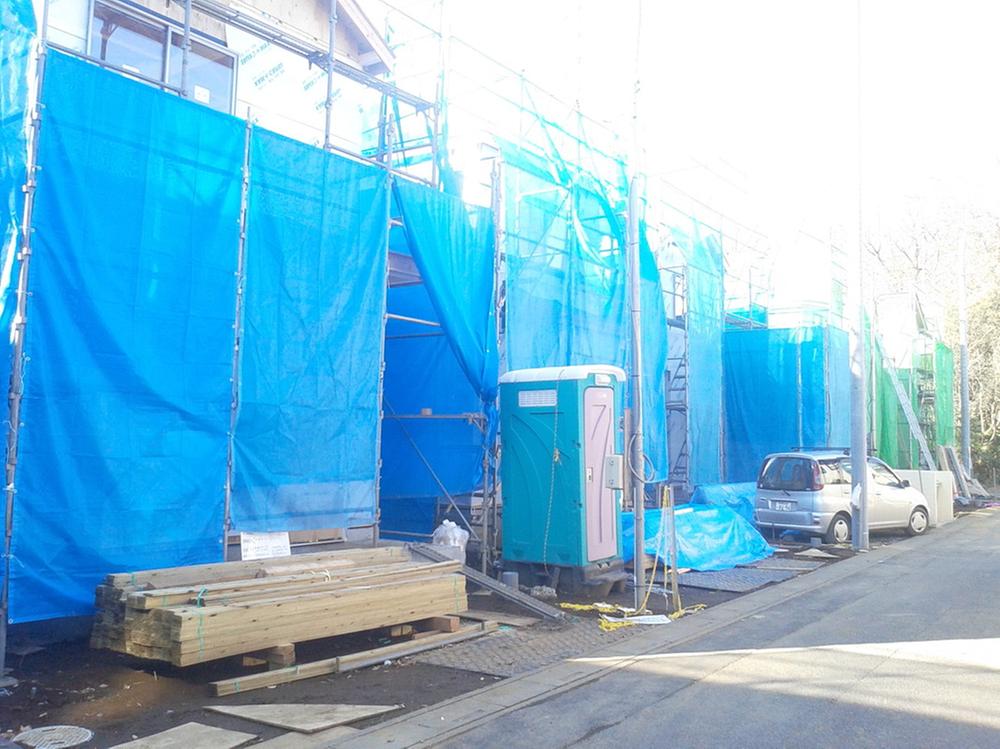 Local appearance photo. Local (12 May 2013) Shooting